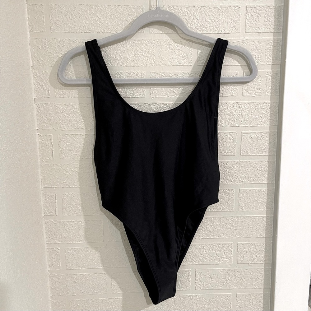 🖤FOREVER 21 One Piece Swimsuit🖤